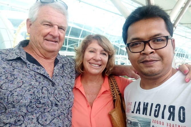 Airport Transfer Check in OR Check out Seminyak Area - The private ride to Seminyak: comfort you feel right away