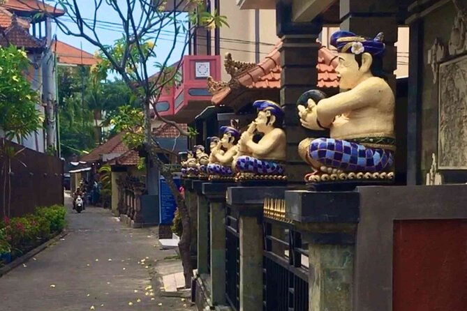 Backlanes and Hidden Sites: A Self-Guided Audio Tour in Seminyak - How the VoiceMap app keeps you on track (offline included)