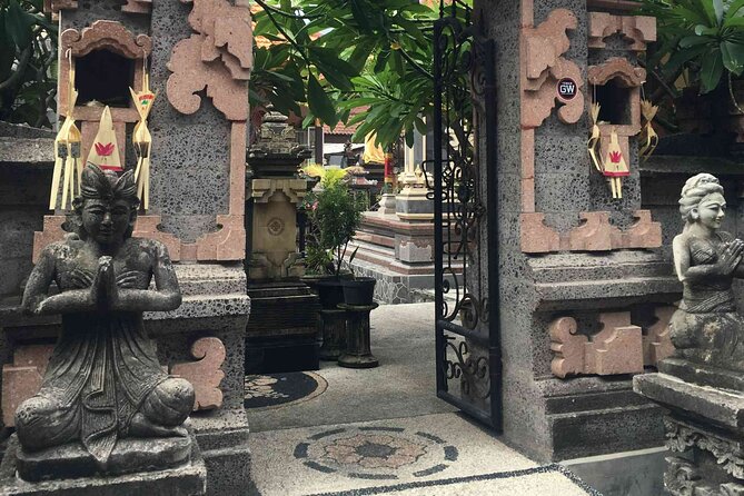 Backlanes and Hidden Sites: A Self-Guided Audio Tour in Seminyak - Pura Petitenget Masceti Temple: the sea temple stop near the end