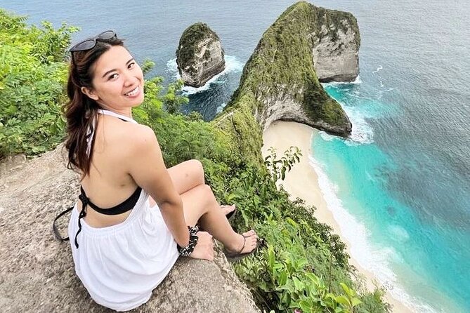 Bali 3 Days Private Tour-Bali Highlight - Day 1 in Central Bali: Batuan Temple and Tegenungan Waterfall