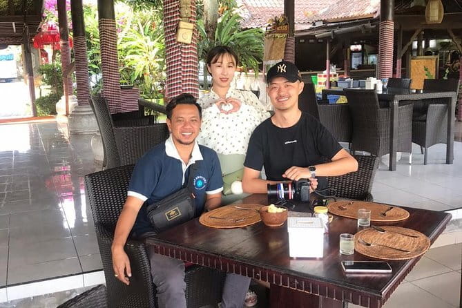 Bali Airport from or to Seminyak/Canggu/Sanur/NusaDua/Uluwatu - On the Road Comfort: Mineral Water and Route Smarts That Save Time