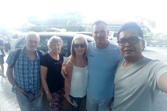 Bali airport transfer check in or check out Ubud area - Meet Your Driver: Name Sign, Airport Hall, and Waiting Time