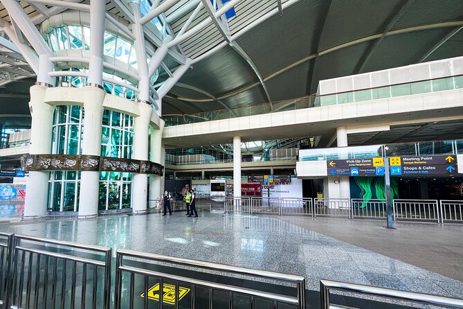 Bali Airport Transfer Service - From Ngurah Rai to Seminyak, minus the airport stress