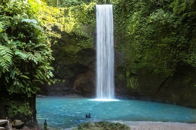Bali: Best Eastern Waterfalls with Private Bali Tours - Stop 2, Kanto Lampo’s Stacked Rocks and Easy Photo Energy