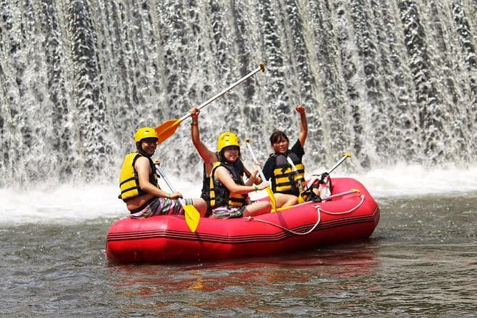 Bali Blue Lagoon Snorkeling and Waterfall Day Tour with Lunch - Private vehicle comfort, showers, and an English-speaking driver