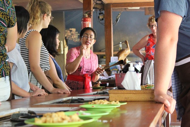 Bali Cooking Class Experience with All Inclusive - Learning Balinese offerings before you head to the Monkey Forest