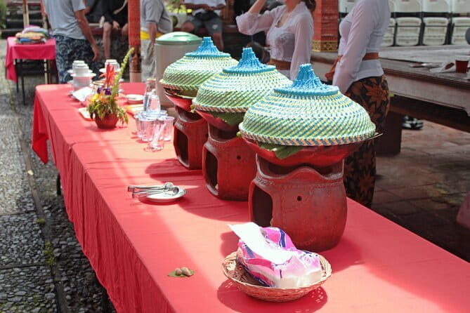 Bali Countryside Eco Cycling Tour include Lunch - The ride: easy downhill cycling through villages and rice terraces