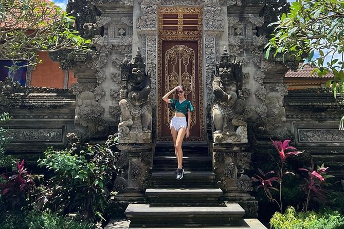 Bali Customized Tour Private Car and Driver - Tegalalang Rice Terrace: the viewpoint stop that works every time
