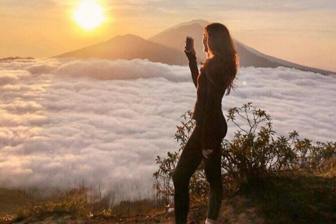 Bali: Private Mount Batur Sunrise Trek with Guide - Summit Crater at 6:15 AM: Sunrise That Actually Happens