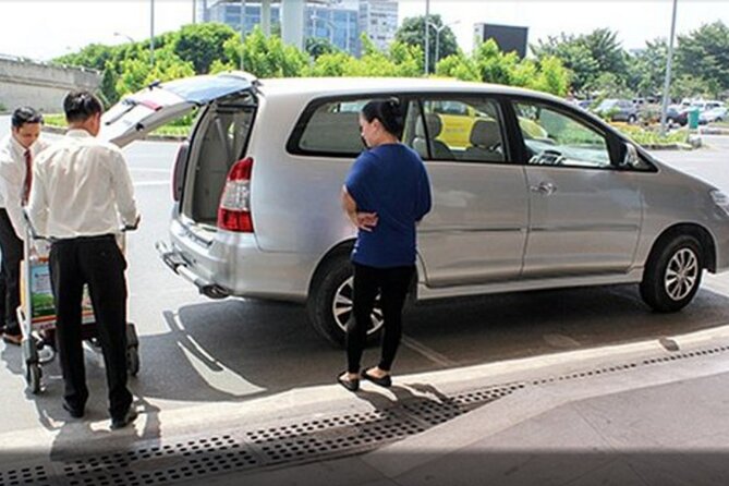 Bali Shuttle Bus Service - The Ride Experience: From Pickup to Drop-off
