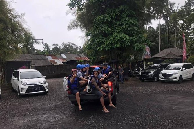 Bali White Water Rafting Ubud Ayung river rafting - Lunch Buffet, Showers, and the Stuff Most Tours Forget
