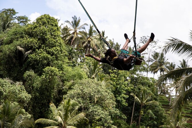 Bali White Water Rafting with Sacred Monkey Forest and Swing - Lunch, showers, and getting comfortable between stops