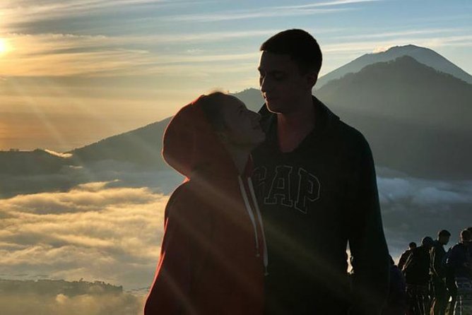 Batur Volcano Trekking - Getting to the summit: sunrise timing and summit comfort