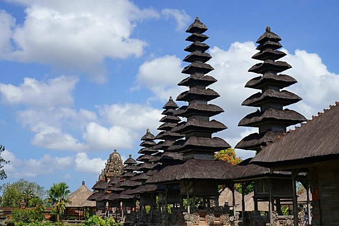Best Bali Package Tour: 4 Days with Airport or Hotel Transfer - Private tour feel: you and your companion, plus a guide in the mix