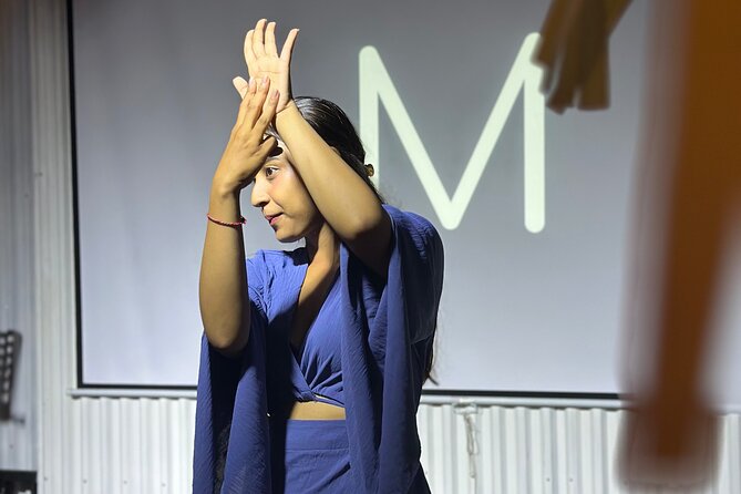 Canggu: Drag Show with Dinner - Inclusivity in Motion: Deaf Staff and Sign Language Breaks
