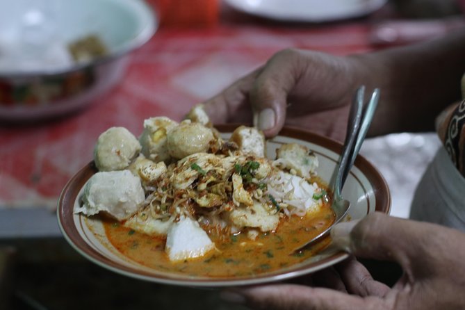 Denpasar City Food Tour (Day Tour) - Pura Jagatnatha: temple sighting between the savory hits