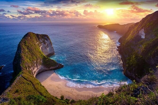 Discover the Enchanting Beauty of West Nusa Penida Private Tour - Key highlights you will feel right away