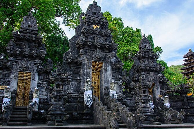 Full Day Private Tour East Bali Sightseeing - All Inclusive - Stop 3: Tenganan Ancient Village, culture you can observe