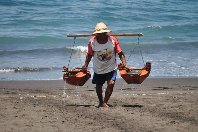 Full Day Private Tour East Bali Sightseeing - All Inclusive - Stop 6: Taman Ujung Water Palace and Mount Agung views