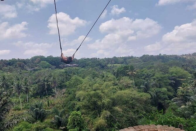 Full Day Private Tour from Tegenungan Waterfall to Tanah Lot - Stop 1: Tegenungan Waterfall, Swim Options and Practical Comfort