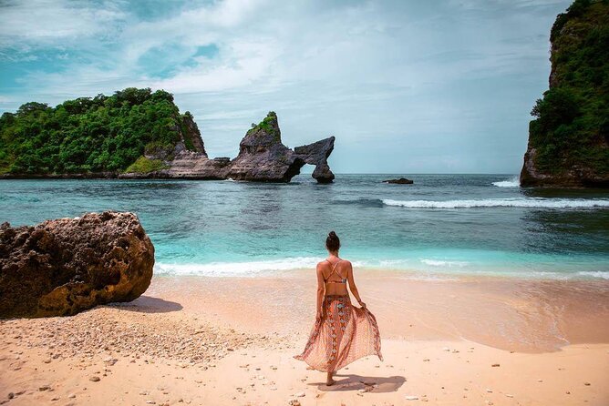 Full Day Private Tour to Nusa Penida Underground Temple from Bali - The Driver-Guide Factor: Smooth Logistics and Local Insight