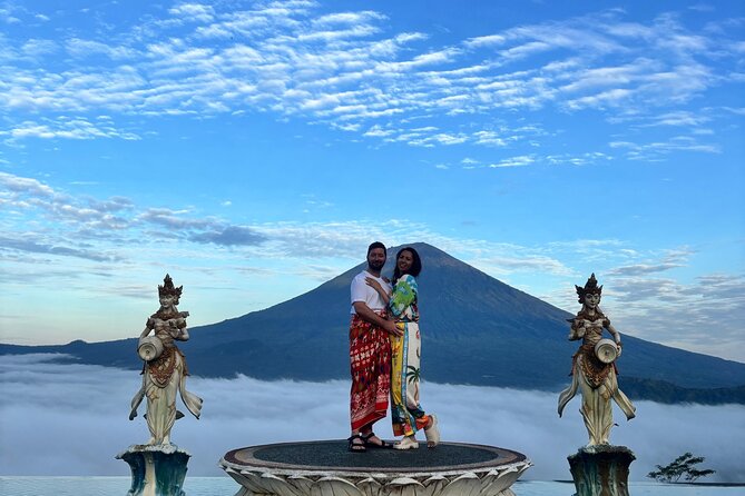 Gate of Heaven Tour - Stop 2: Tirta Gangga Park, the royal water palace with Mount Agung gravity