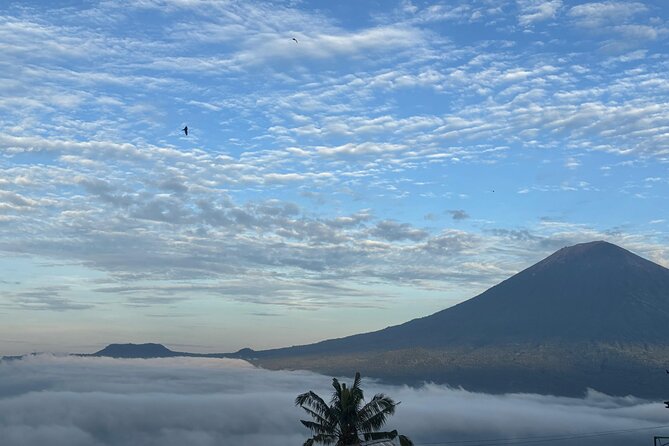 Gate of Heaven Tour - Stop 3: Sidemen Village, open-air lunch and Sleeping Gajah Hill views