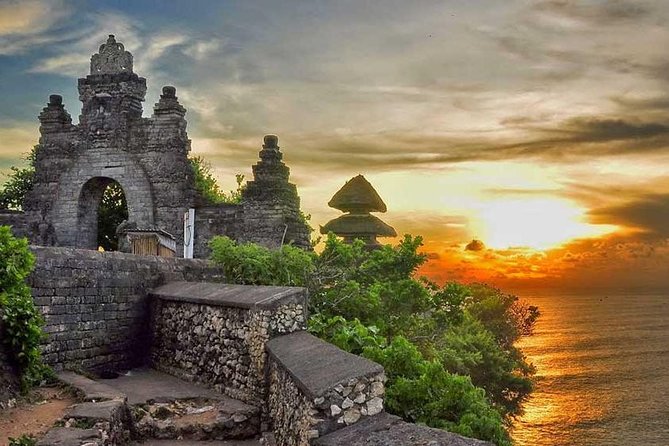 Halfday Tour:Uluwatu Temple,Kecak Dance and Dinner Jimbaran Beach with Transport - Kecak and Fire Dance: Sunset Show, Extra Ticket Cost