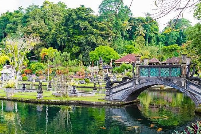 Heaven Gate (Lempuyang) - Tirta Gangga - FREE WIFI - What You Actually Get, and What You’ll Pay For Separately