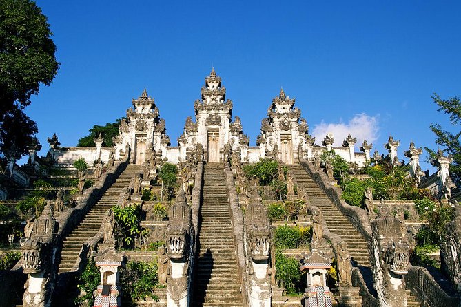 Heaven Gate (Lempuyang) - Tirta Gangga - FREE WIFI - Tirta Gangga Water Palace: Gardens, Fountains, and a Slower Pace