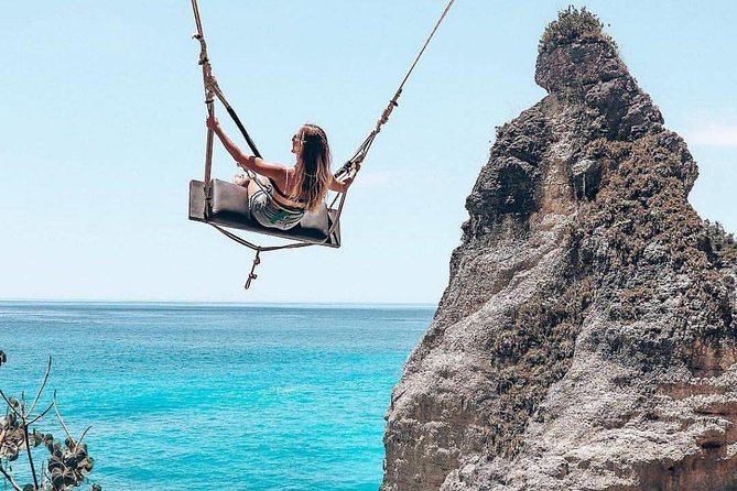 ️ Nusa Penida Instagram Tour: The Most Famous Spots (Private All-Inclusive) - Atuh Beach: dramatic cliffs and an arch you will want to frame