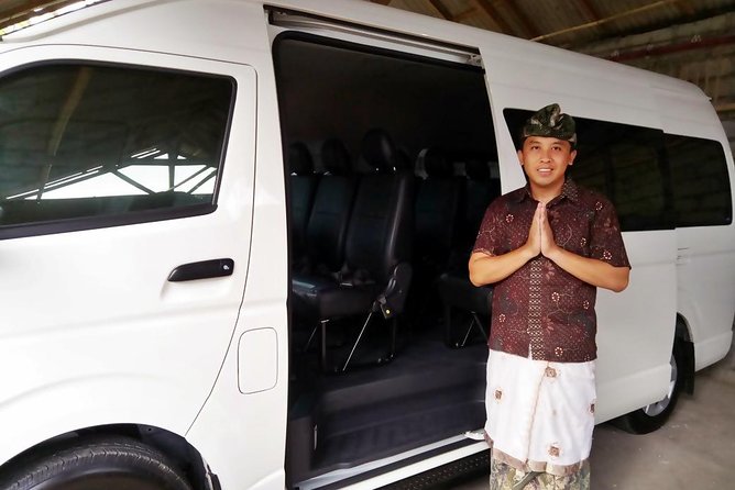 Private arrival transfer : Bali, Ngurah Rai Denpasar Airport to Ubud area - First Contact at Ngurah Rai: Name Sign, Luggage Help, Less Chaos