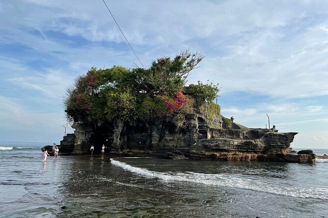 Private Full-Day Tour in Bali & FREE WIFI - Tirta Gangga and the water palace style of Bali