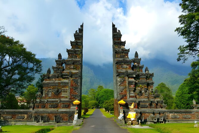Private Full-Day Tour : North Bali Trip to Discover The Culture of Bali Island - Tamblingan and Buyan: twin-lake scenery with plantation framing