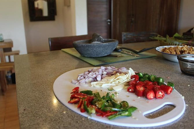 Private Javanese Cooking Class with Dotty in Tumbak Bayuh, Canggu - What you’ll cook in Dotty’s kitchen (and why the dishes work)