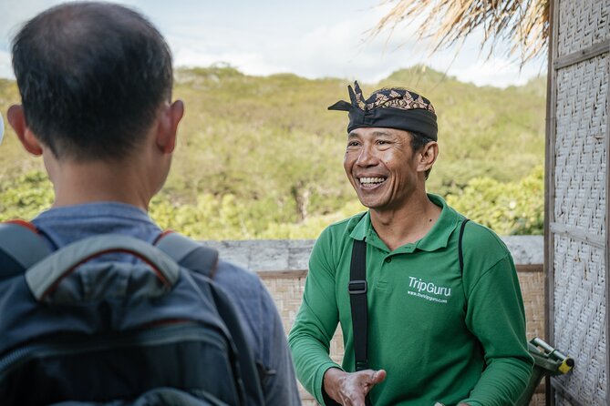 Skip The Line Tour: Uluwatu Temple and Kecak Fire Dance Tour – Half Day - Entering Uluwatu Temple: architecture, cliff views, and monkey common sense