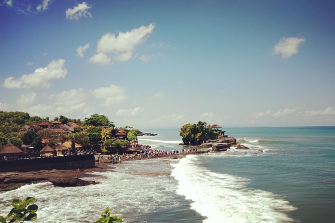 Tanah Lot and Uluwatu Temple - Stunning Ocean View with Sunset - Tanah Lot Temple: Ocean-Rock Photos and a Real Sense of Place