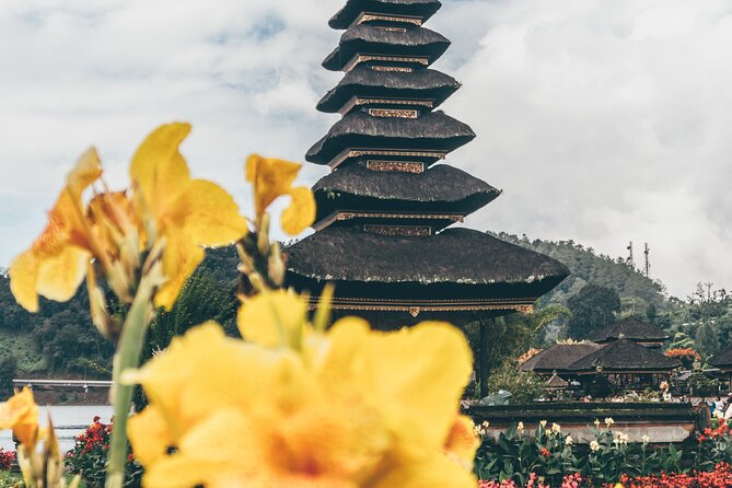 Tanah Lot - Jatiluwih (UNESCO) - Beratan lake -Hidden hill (Wanagiri)-FREE WI-FI - Stop 4: Taman Ayun Temple and the Mengwi Royal Ancestral Spirit Role