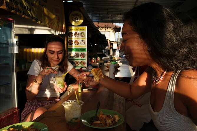 Taste & Explore Bali: Denpasar Street Food & Historic Sites - Stop 1: Pura Agung Jagatnatha and the feeling of a working temple