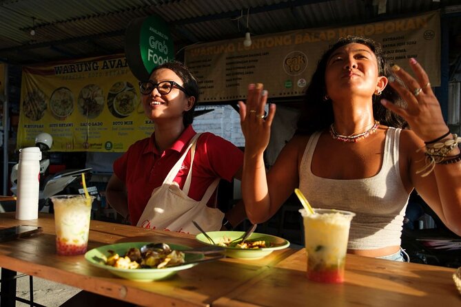 Taste & Explore Bali: Denpasar Street Food & Historic Sites - Stop 2: Puputan Square, 1906 resistance, and the symbolic 0 km marker