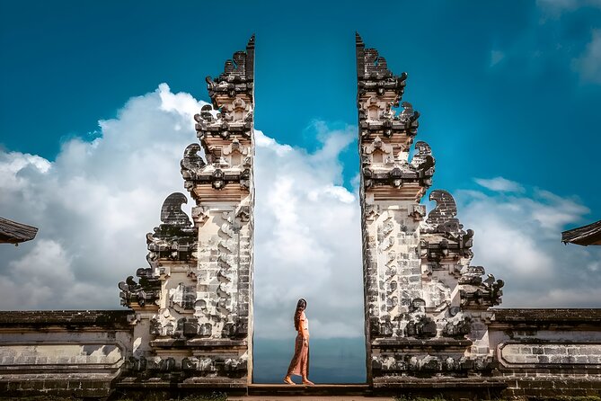 The Gates of Heaven Bali Tour : Bali Instagrammable Trip - Lempuyang Temple Gates of Heaven: tickets, stamina, and photo bottlenecks
