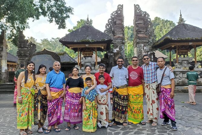 Ubud Natural Gems And Secret Waterfall Private Guided Tour - Sacred Monkey Forest Sanctuary: how to plan for one hour among the macaques
