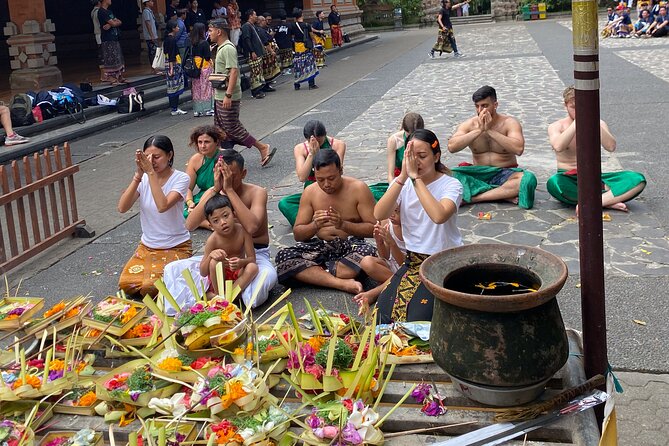 Ubud Private Tour: Monkey Forest, Rice Terrace, Temple, Waterfall - Ulu Petanu Waterfall: where you can swim and cool off