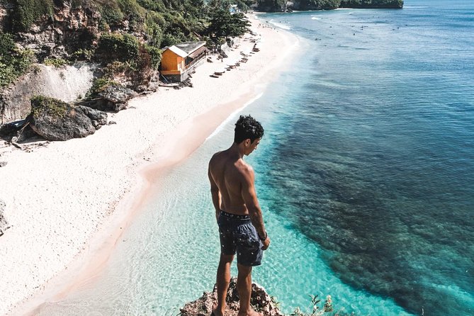 Uluwatu & Kecak Dance Tour (Private Half Day Tour) - Stop 2: Pantai Uluwatu and Uluwatu Temple (Pura Luhur Uluwatu)