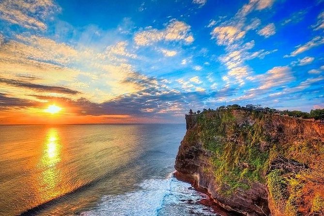 Uluwatu Temple & Kecak Fire Dance Show (Include All Tickets) - Steps, Crowds, and Monkey Behavior: How to Have a Better Evening