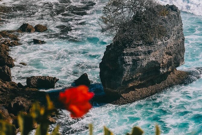 Uluwatu Temple Scenic Beaches and Fire Kecak Dance Tour - Why This Uluwatu + Two Beaches Day Works So Well