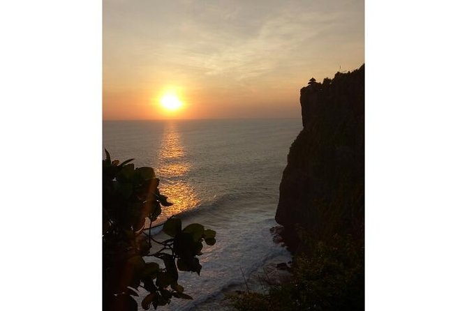 Uluwatu tour & Balinese kecak dance - South Bali in one long day: beaches, myth, and a fire dance finale