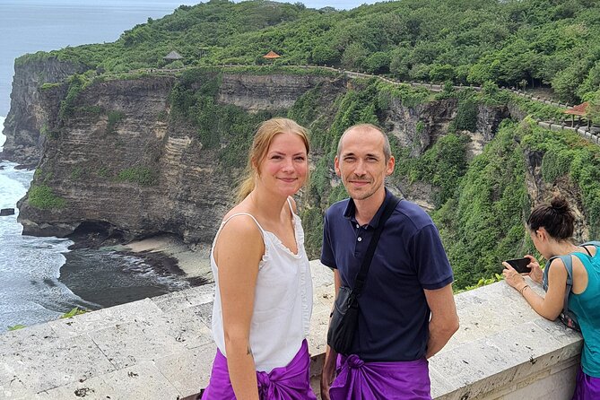 Uluwatu tour & Balinese kecak dance - Stop 1: Nusa Dua Beach and Tanjung Benoa water time
