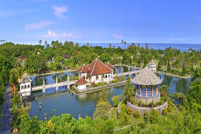 Wonderful Bali In 3 Days Private Tour - Day 2 East Bali: Ujung Water Palace, Tirta Gangga, and the Gates of Heaven at Lempuyang